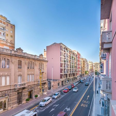 Sunscape Rooms Cagliari City Center Exteriör bild